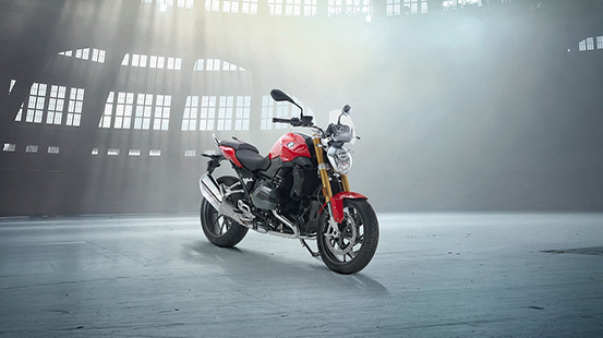 BMW R1200R — новый взгляд на дорожный мотоцикл